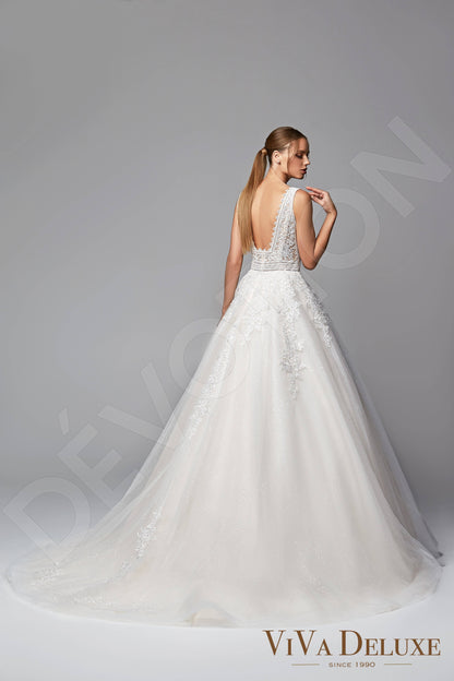 Reginea Open back A-line Sleeveless Wedding Dress 7
