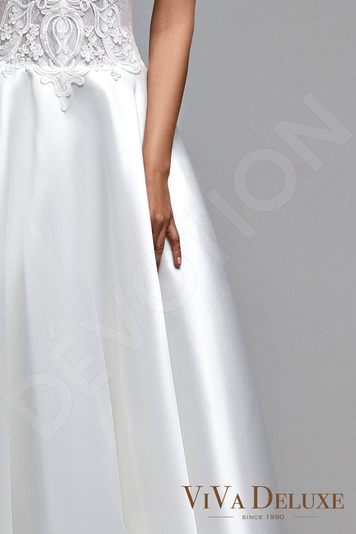 Petra A-line Off-shoulder/Drop shoulders Ivory Wedding dress