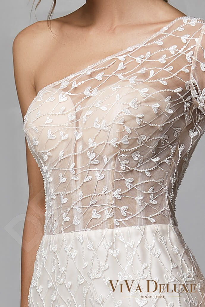 Gertina Trumpet/Mermaid Asymmetric/One shoulder Ivory Nude Wedding dress