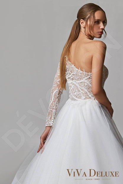 Nika Open back A-line Long sleeve Wedding Dress 3