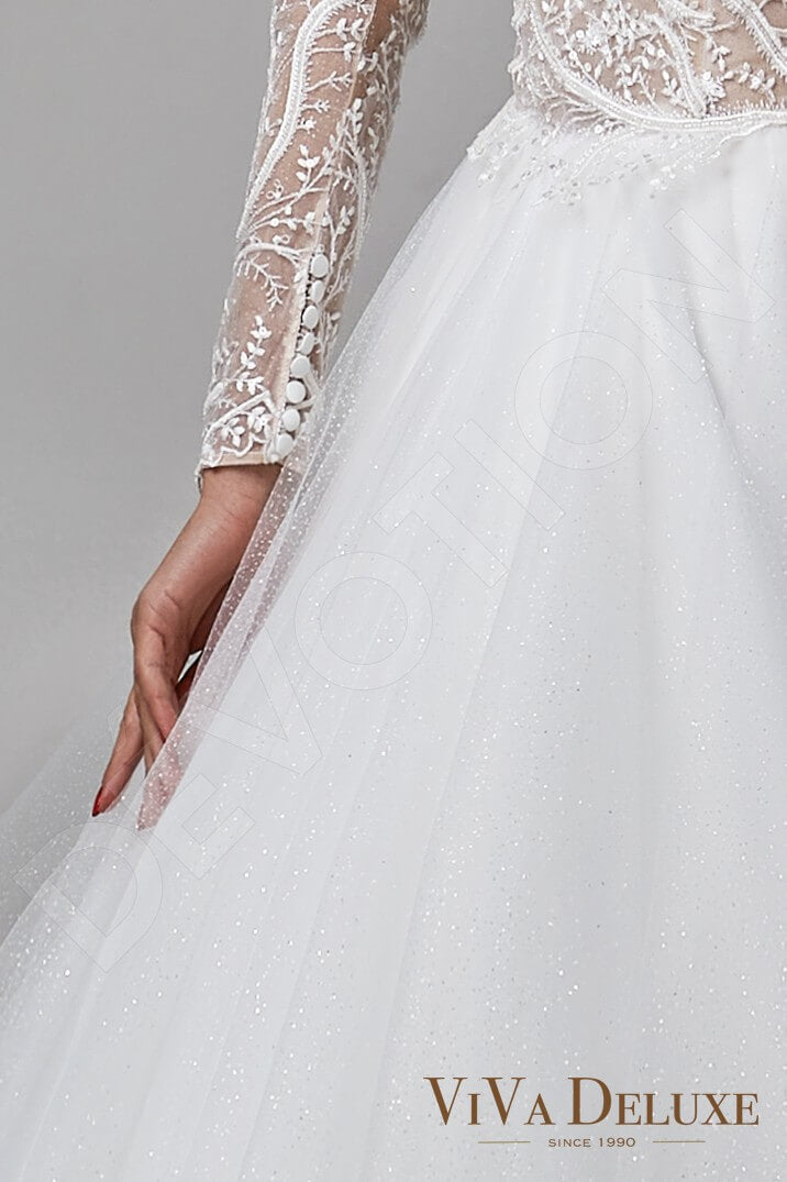 Nika Open back A-line Long sleeve Wedding Dress 5