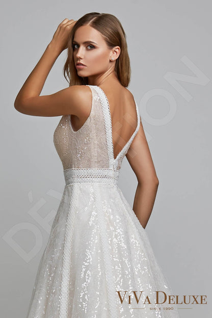 Nikoletina Open back A-line Sleeveless Wedding Dress 3