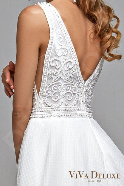 Leyna Open back A-line Sleeveless Wedding Dress 5