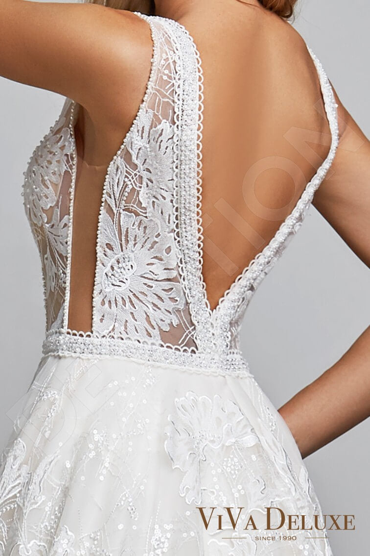 Lilo Open back A-line Sleeveless Wedding Dress 5