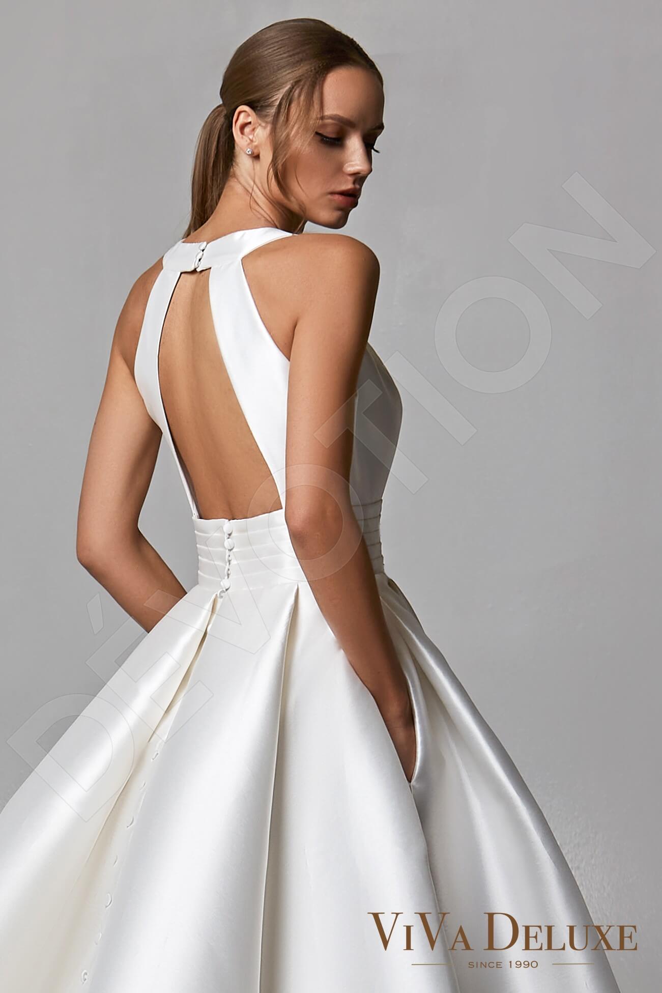 Linelle Princess/Ball Gown Jewel Ivory Wedding dress