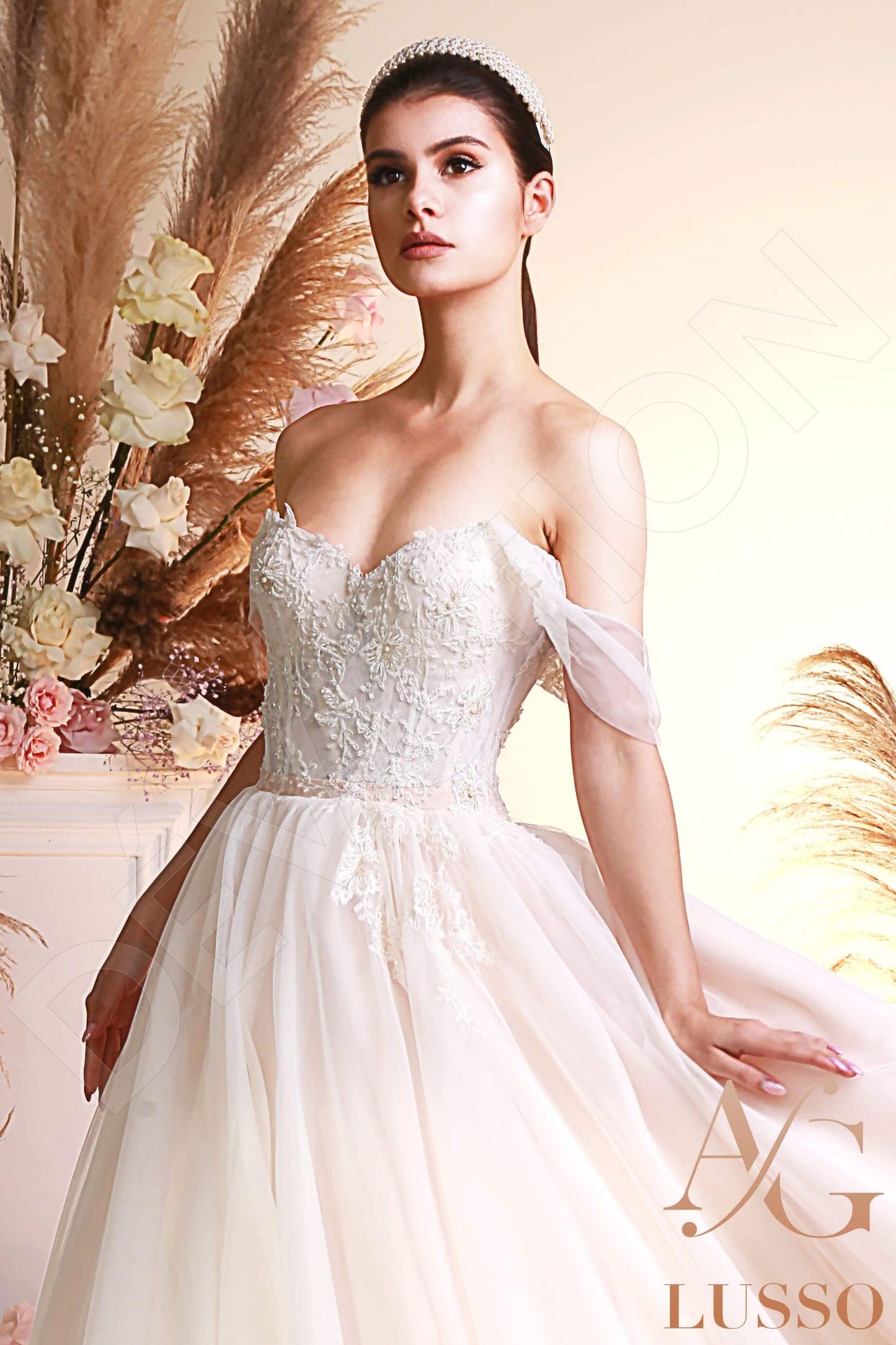 Elaria Open back A-line Sleeveless Wedding Dress 4