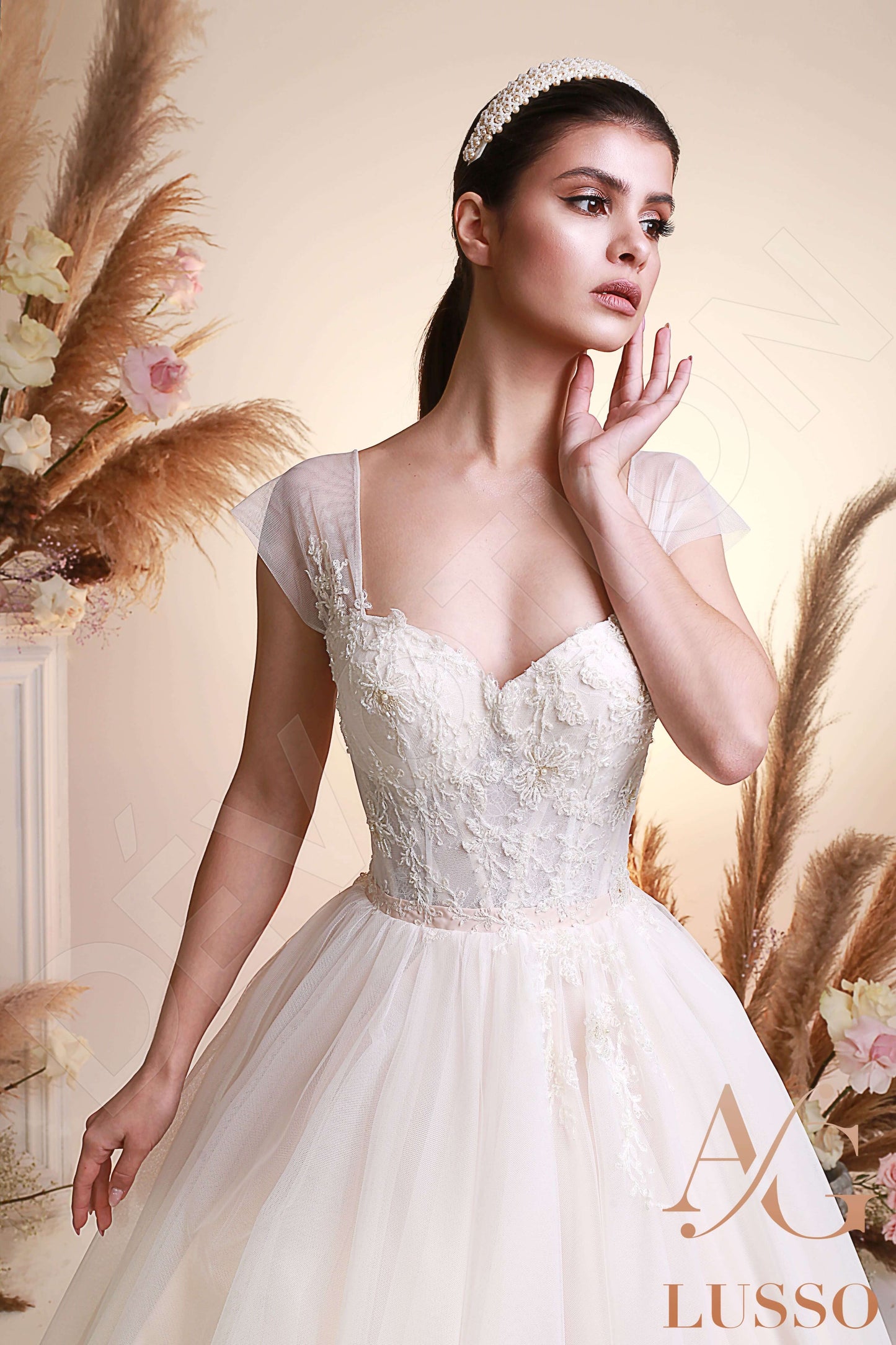 Elaria Open back A-line Sleeveless Wedding Dress 2