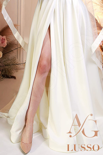 Madisyn Full back A-line Long sleeve Wedding Dress 5