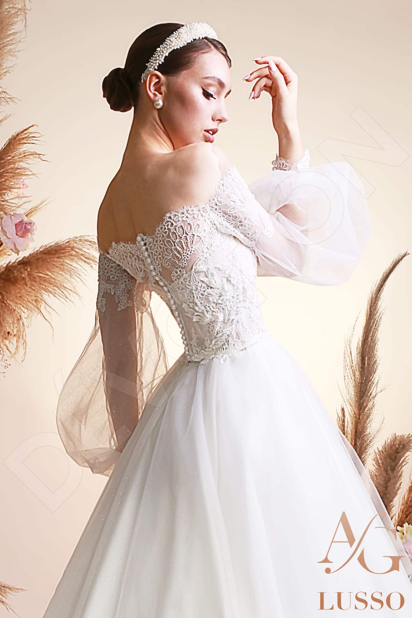 Molinia Open back A-line Long sleeve Wedding Dress 3