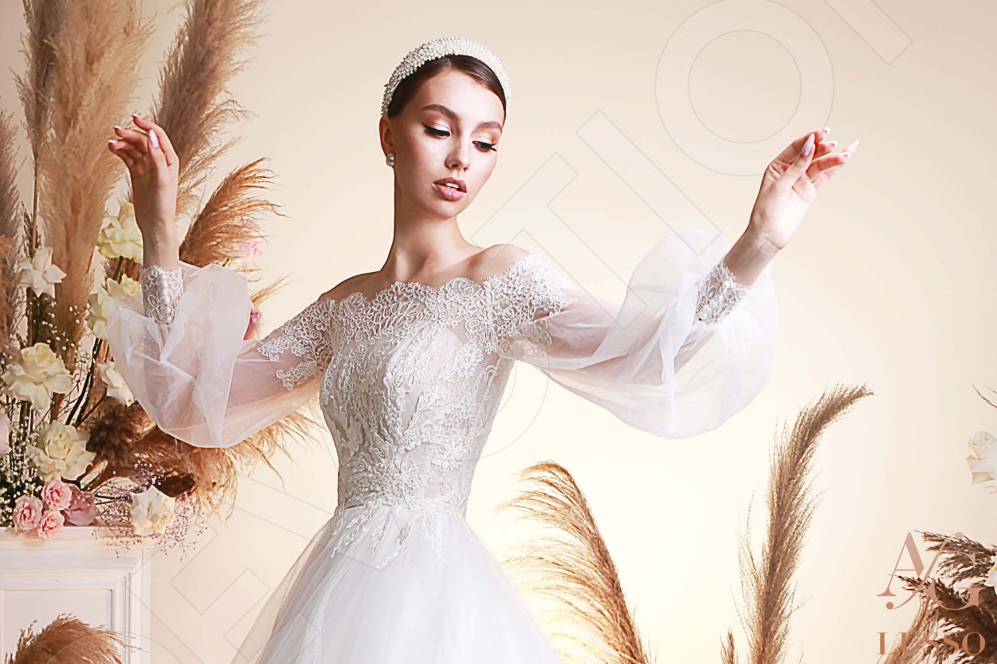 Molinia A-line Off-shoulder/Drop shoulders Ivory Wedding dress