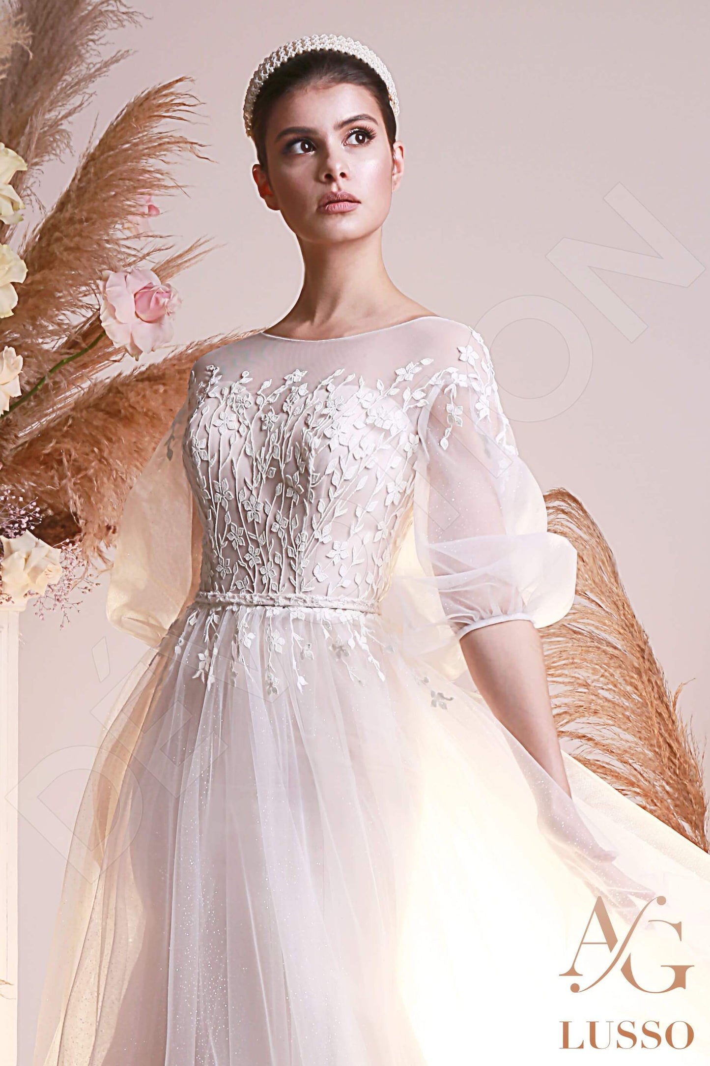 Monroe Full back A-line 3/4 sleeve Wedding Dress 2