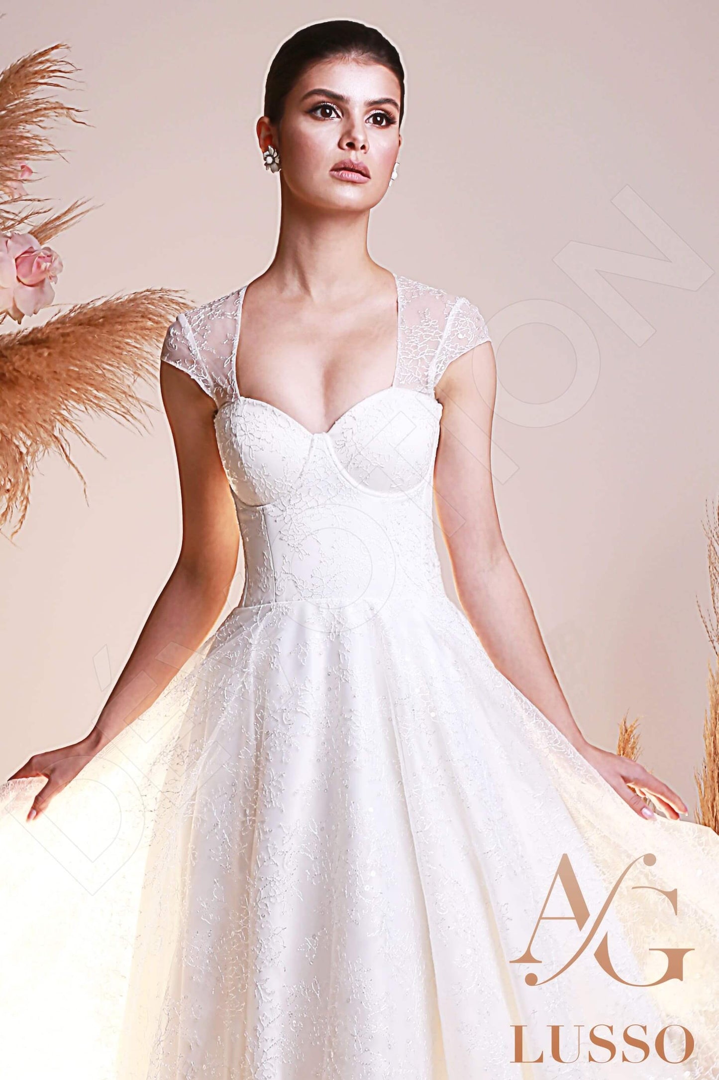 Vela Open back A-line Short/ Cap sleeve Wedding Dress 2