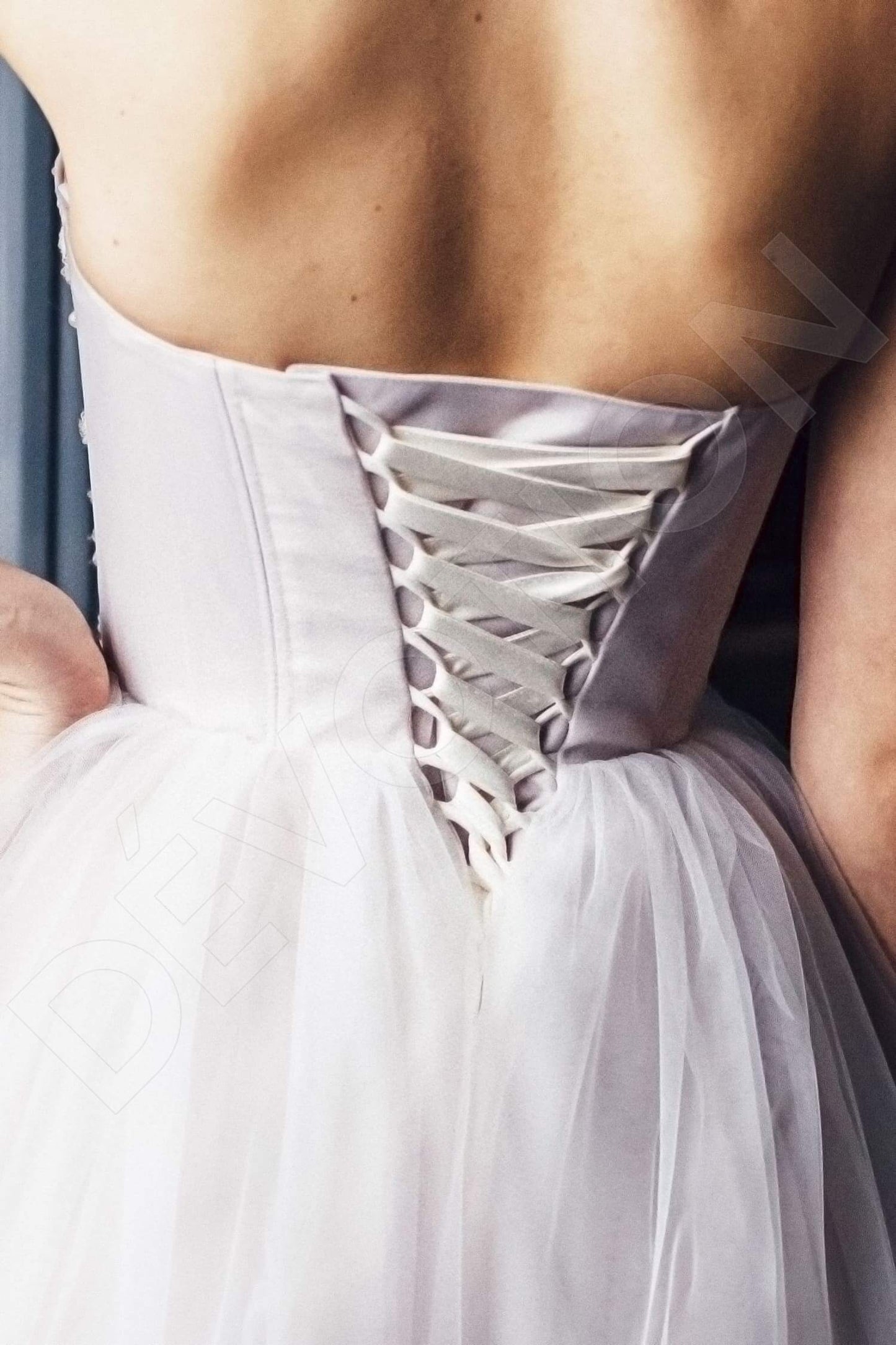 Ondine Open back A-line Strapless Wedding Dress 3