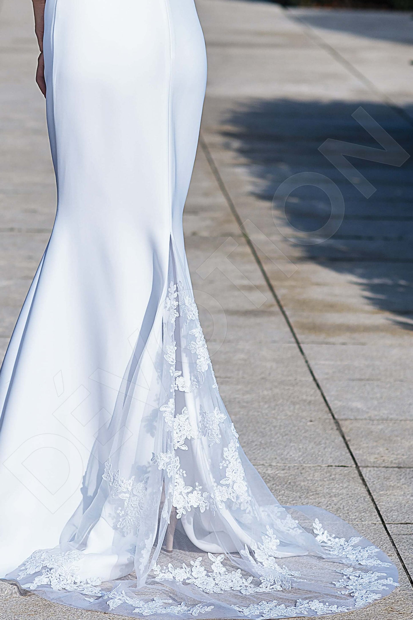 Dina Open back Sheath/Column Sleeveless Wedding Dress 9