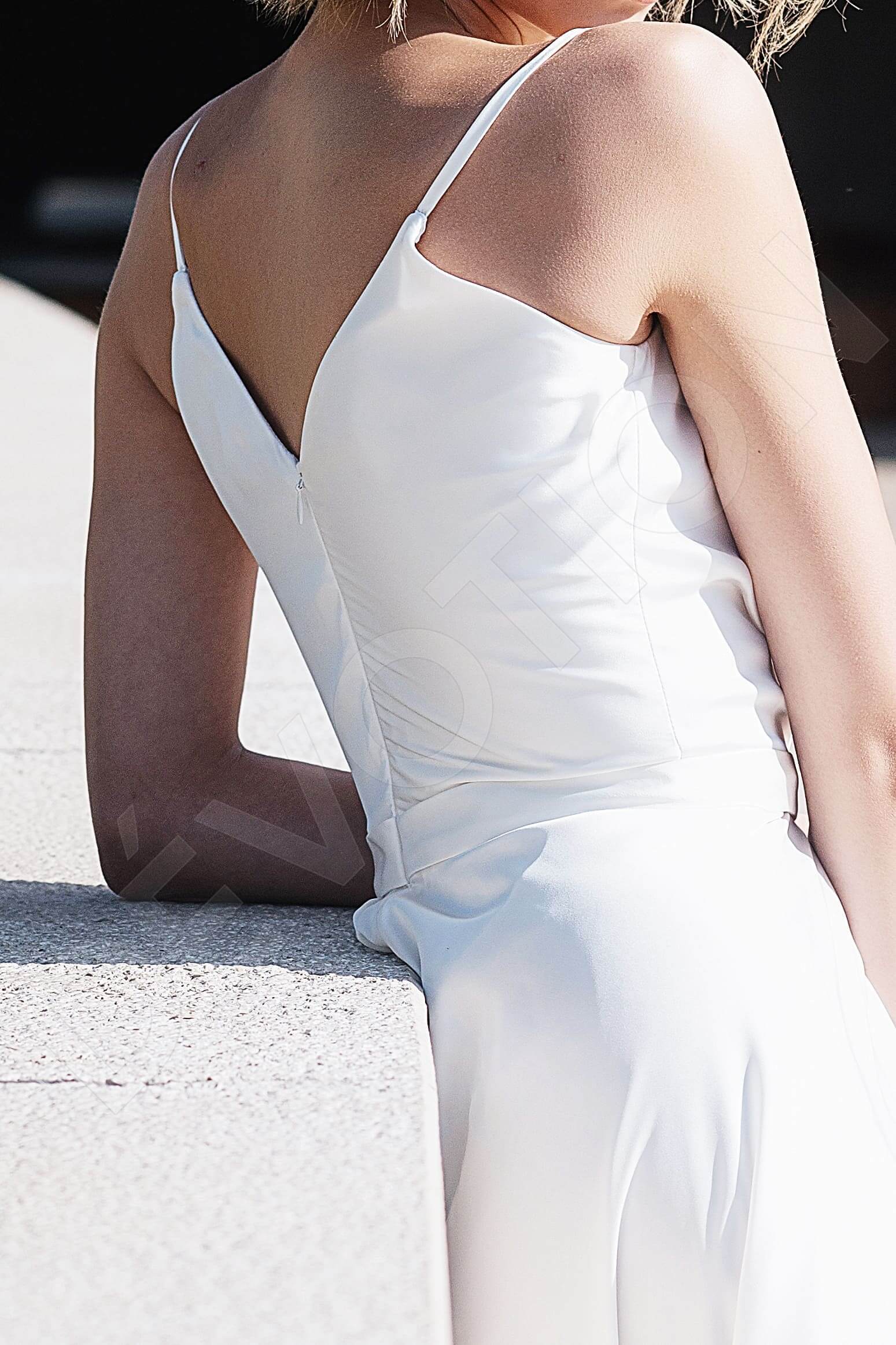 Inbar A-line V-neck Ivory Wedding dress