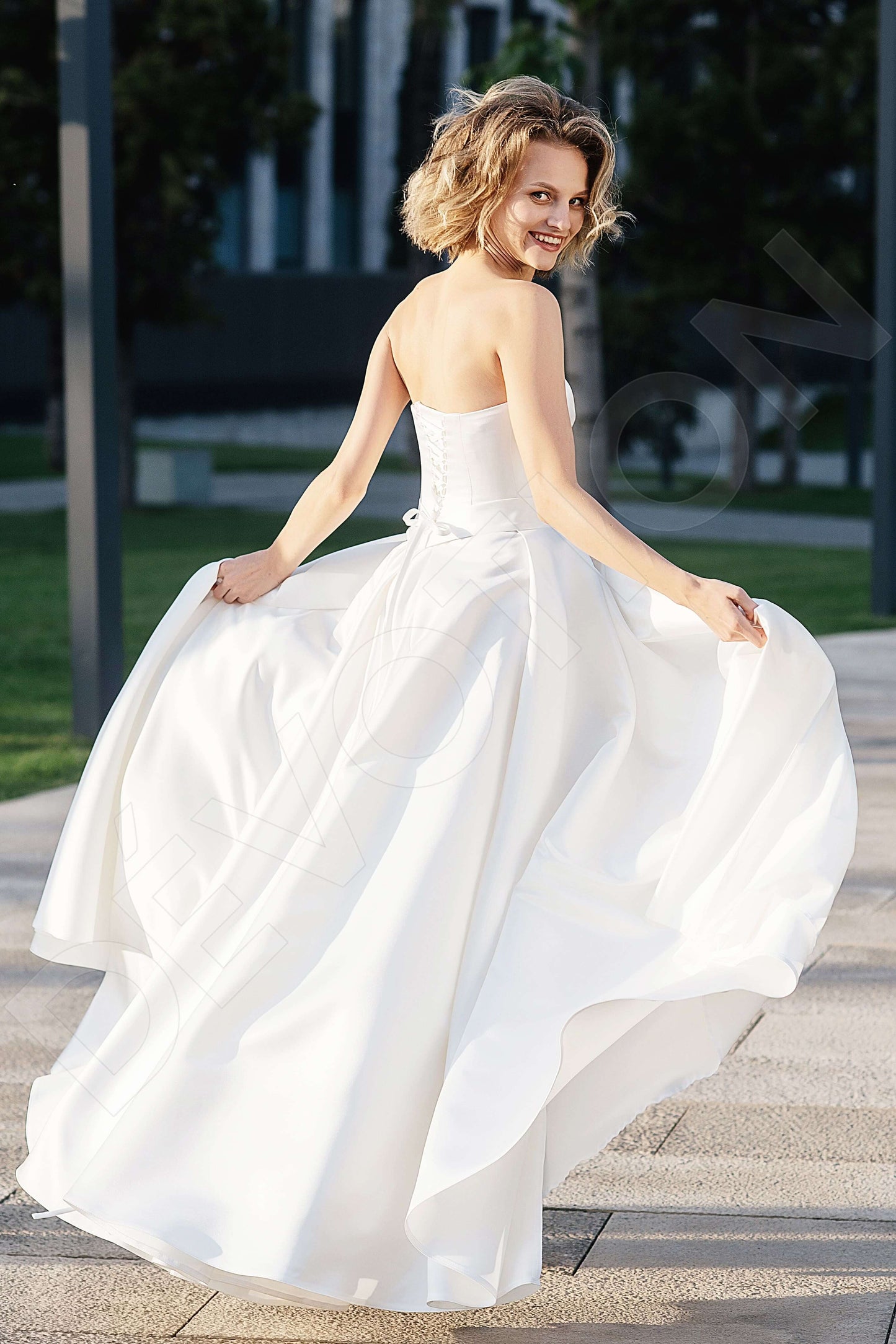 Jana Open back A-line Detachable sleeves Wedding Dress 8