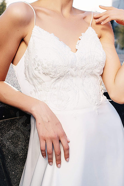 Leila Open back A-line Long sleeve Wedding Dress 5