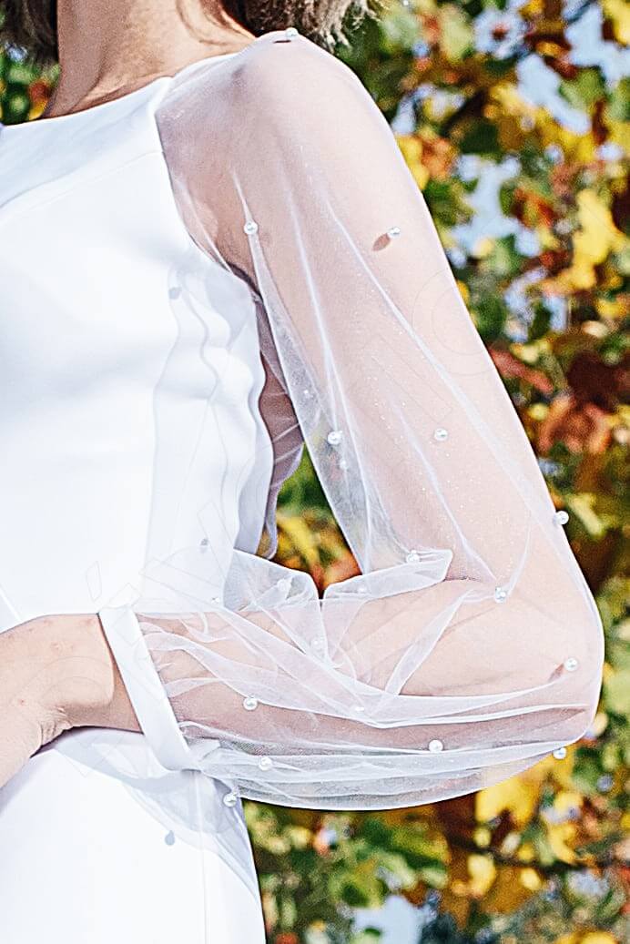 Vered Open back A-line Long sleeve Wedding Dress 5