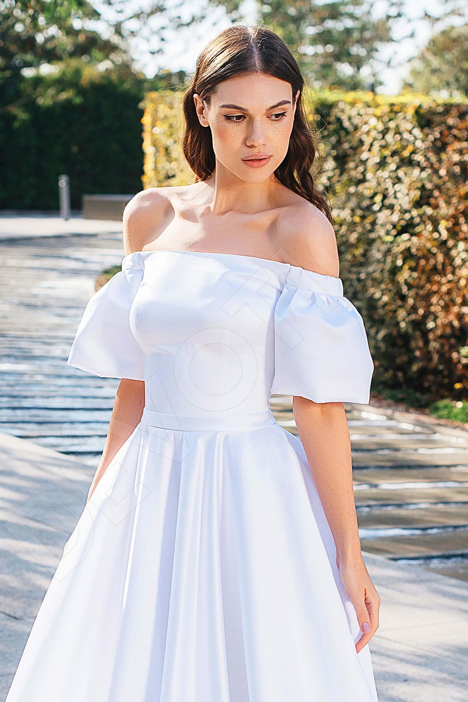 Yasmin A-line Off-shoulder/Drop shoulders White Wedding dress