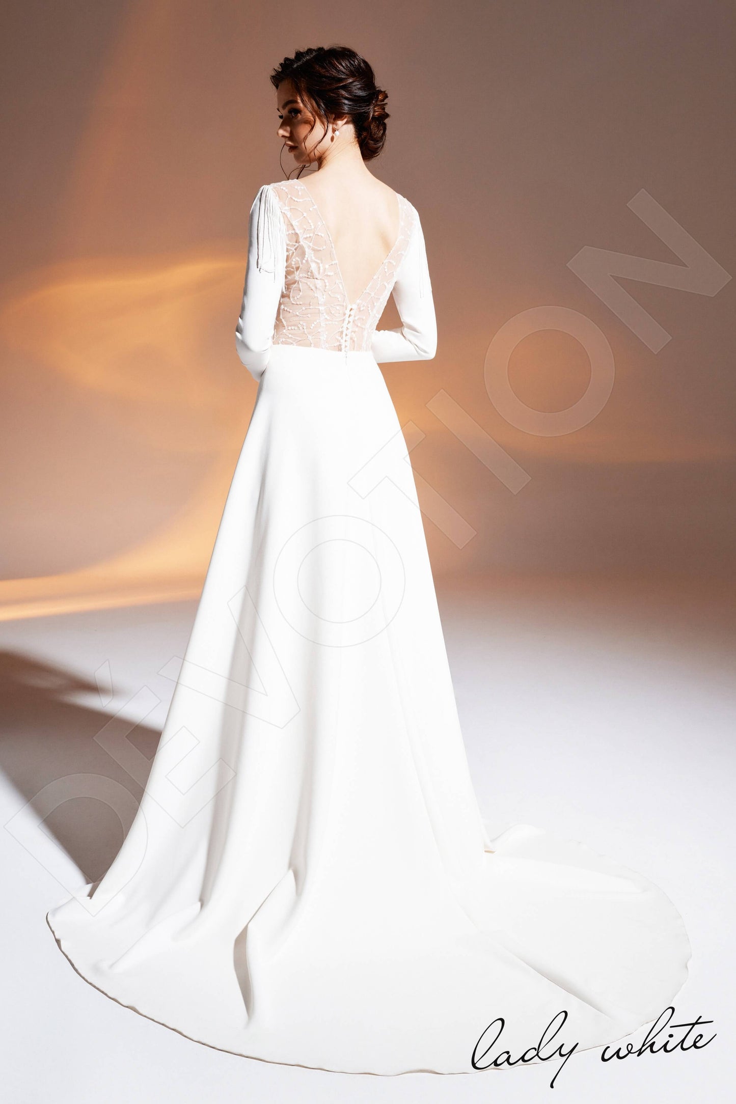 Sanura Open back A-line Long sleeve Wedding Dress Back
