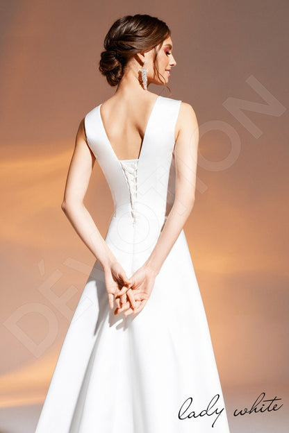 Aziza Open back A-line Sleeveless Wedding Dress 3