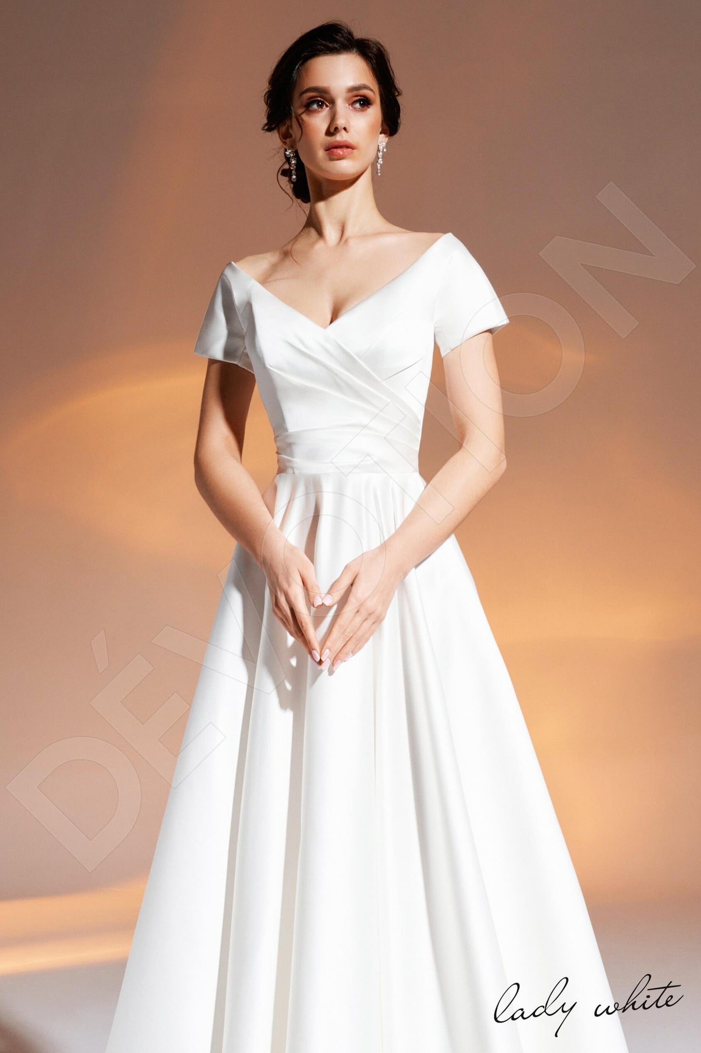 Nuru Open back A-line Short/ Cap sleeve Wedding Dress 2