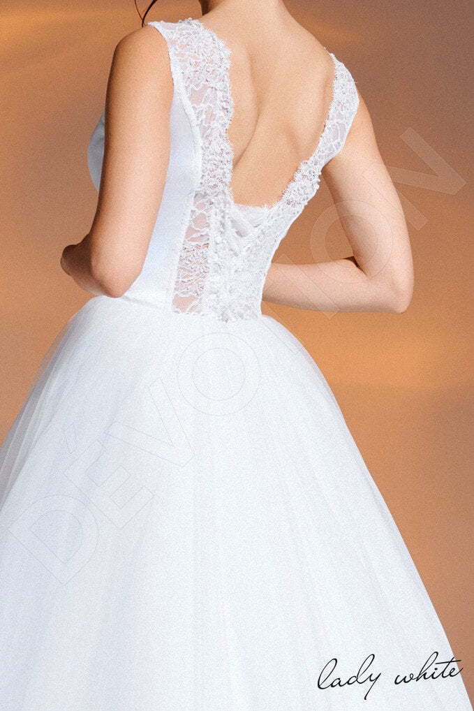 Sabah Open back A-line Sleeveless Wedding Dress 5
