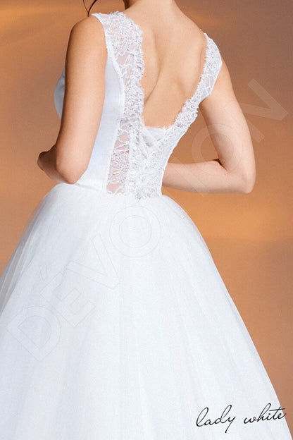Sabah Open back A-line Sleeveless Wedding Dress 5