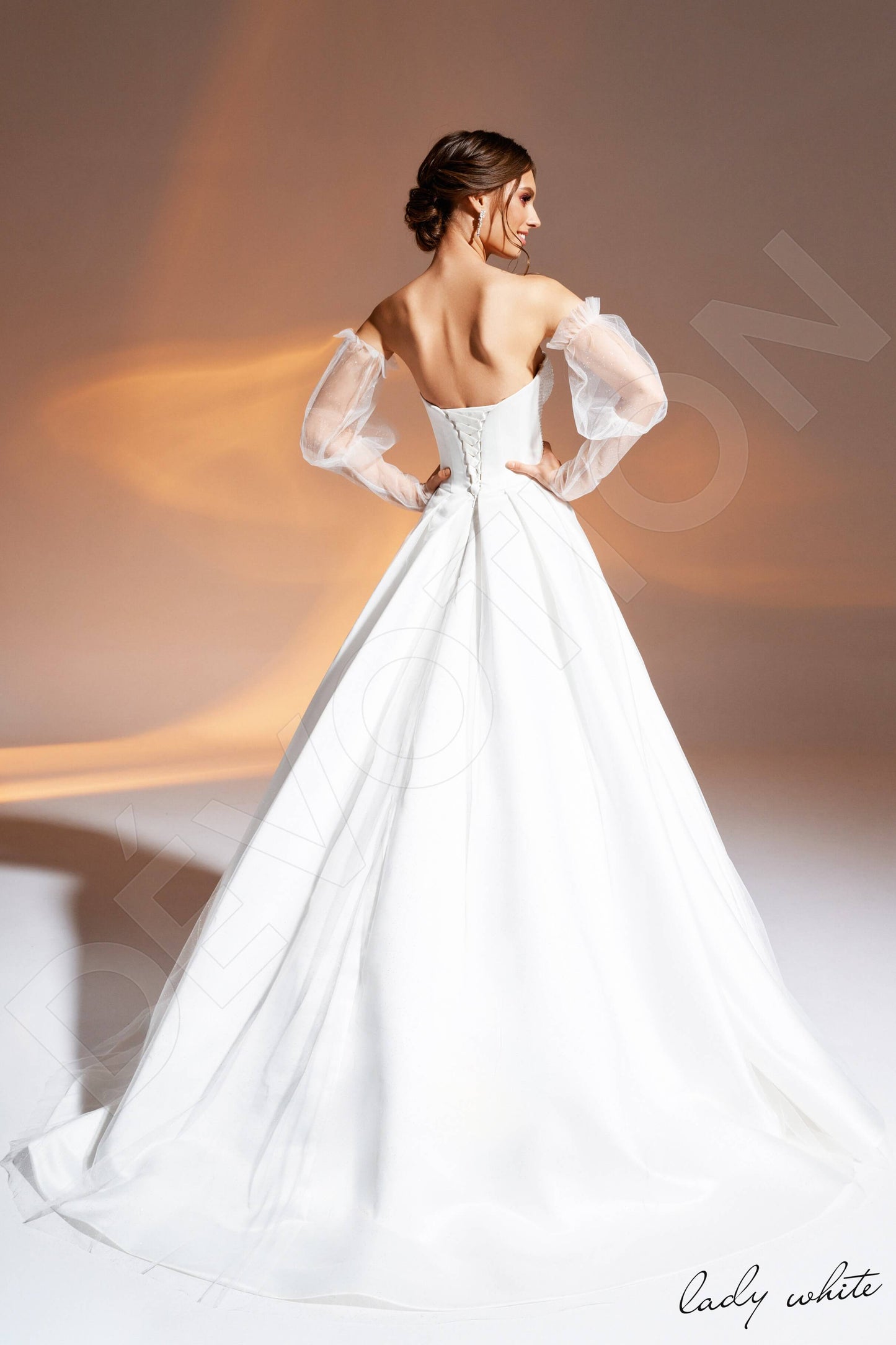 Mert Open back A-line Long sleeve Wedding Dress Back