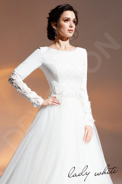Zahra Open back A-line Long sleeve Wedding Dress 2