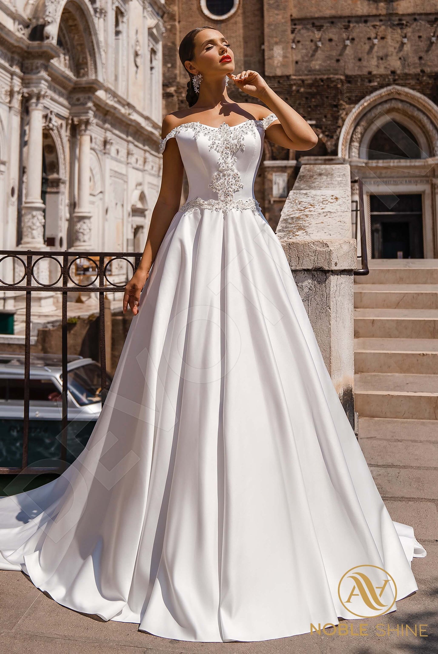 Antonella Open back A-line Sleeveless Wedding Dress Front