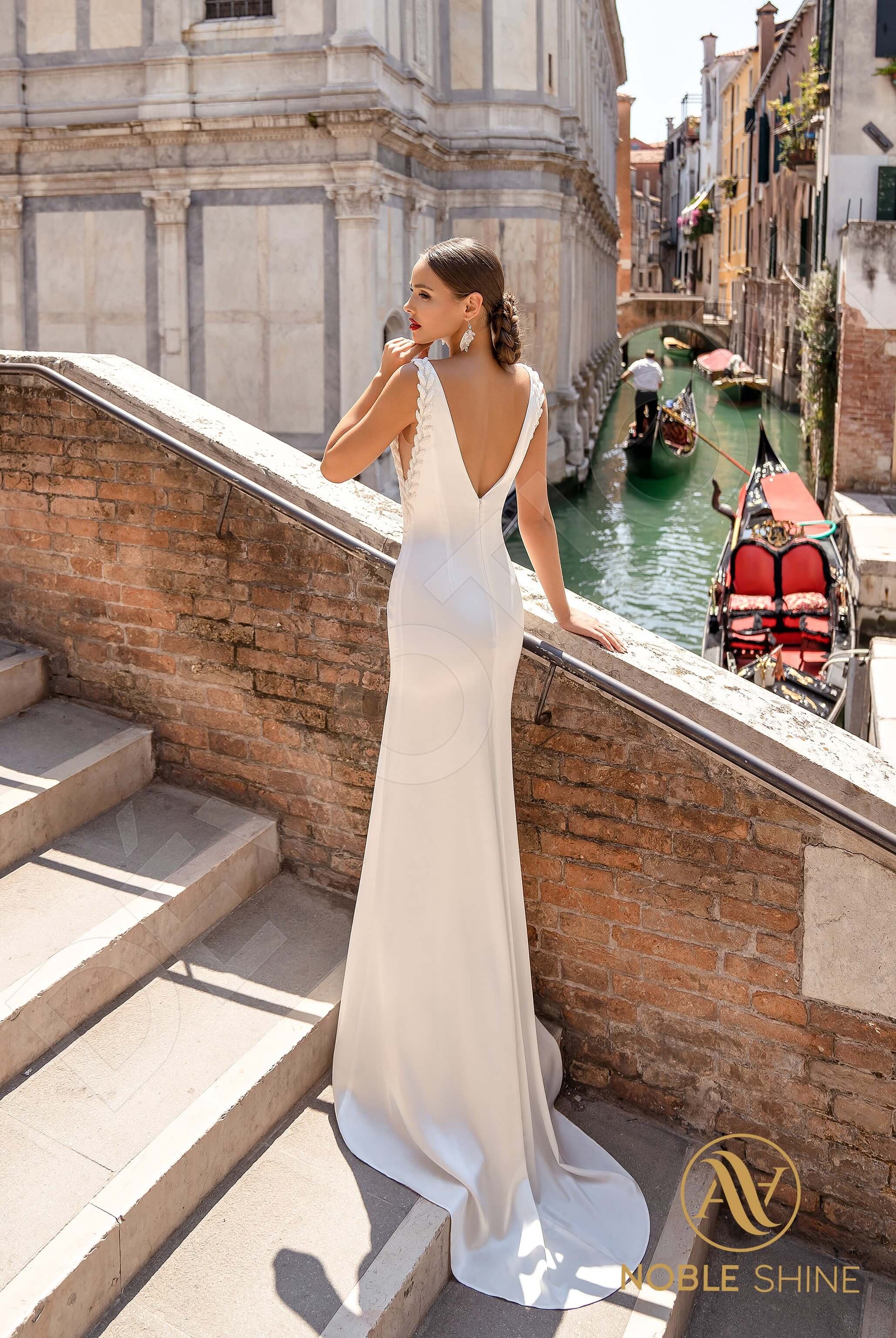Evlalia Trumpet/Mermaid Boat/Bateau Milk Wedding dress