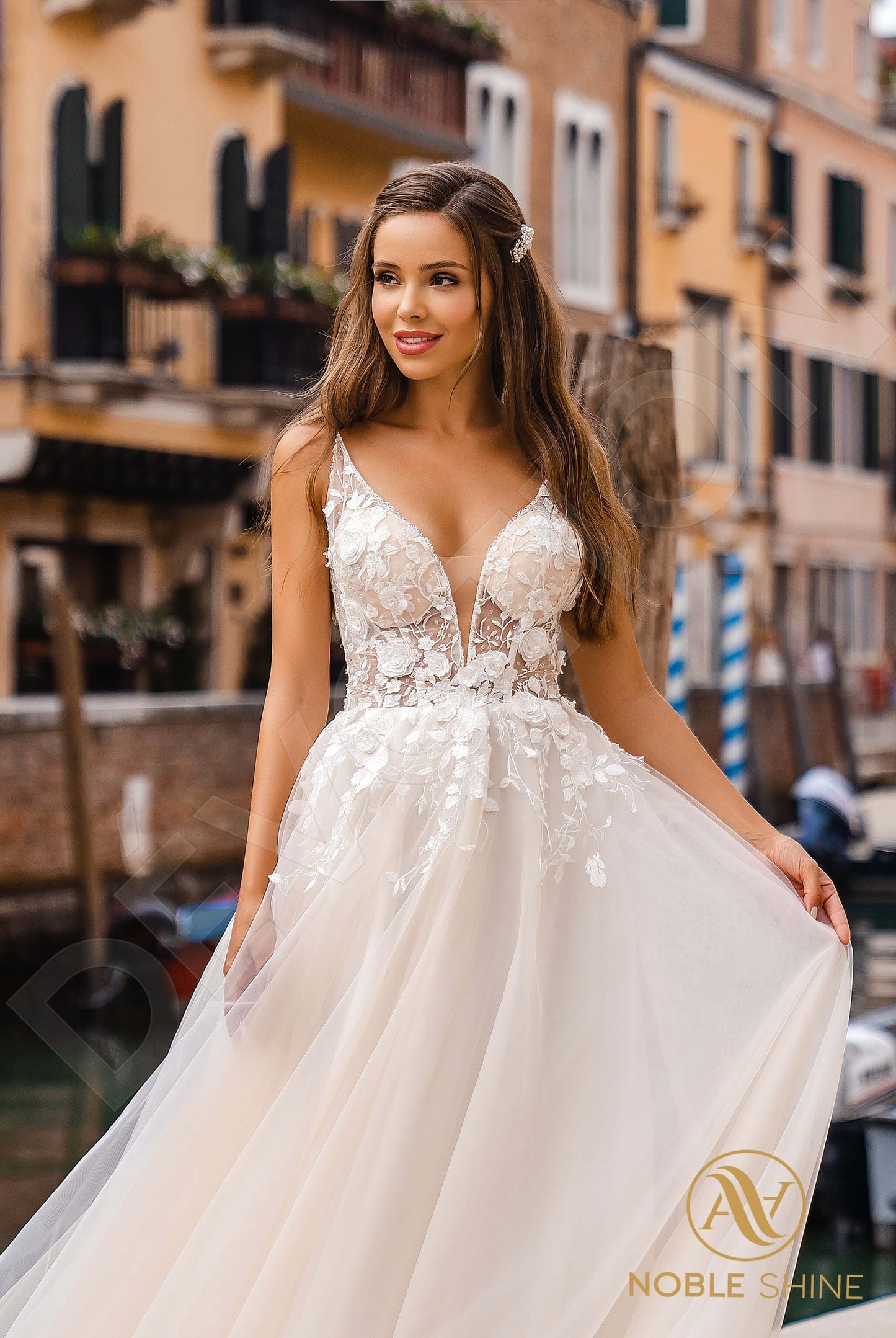 Pili Open back A-line Straps Wedding Dress 7
