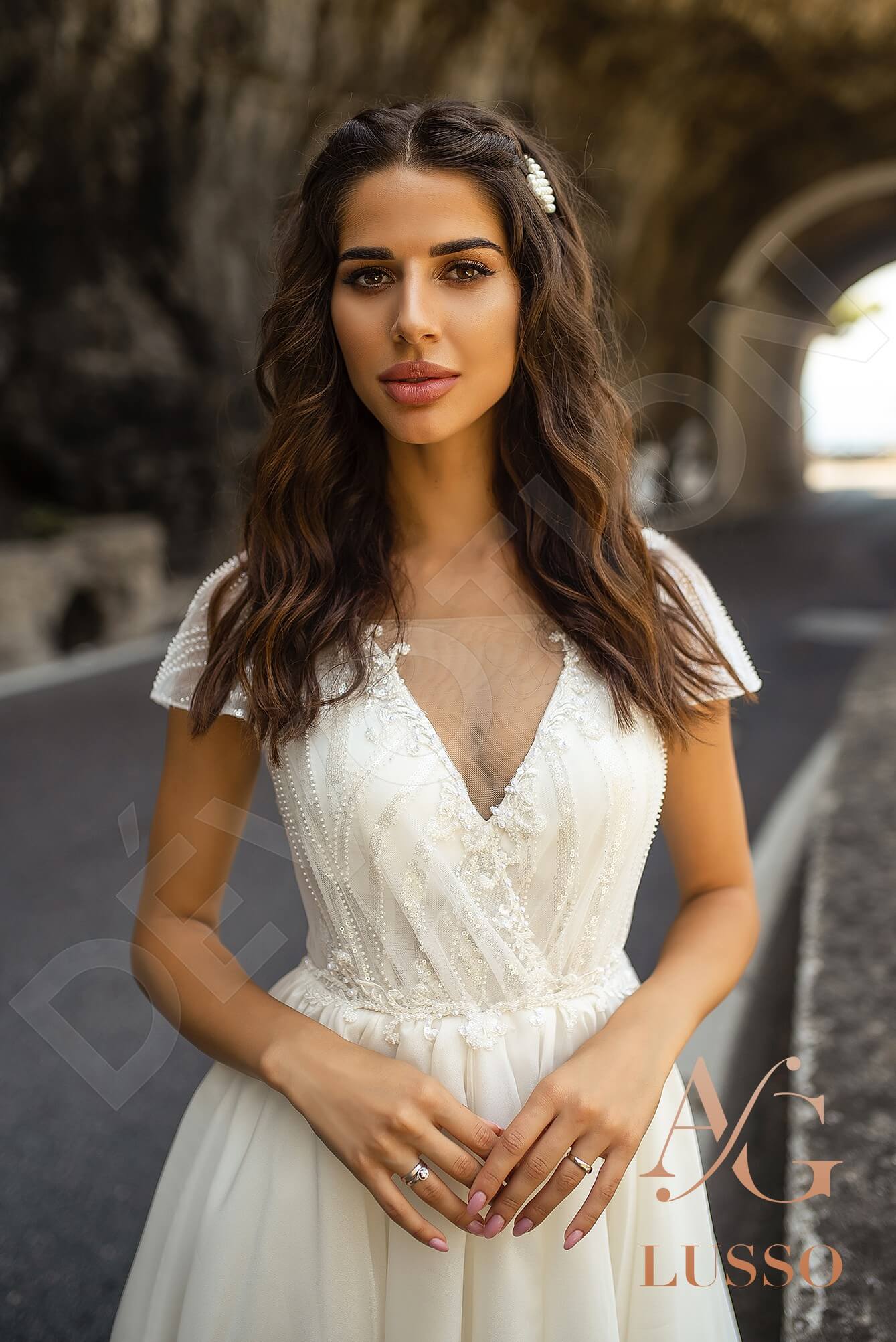 Cosima Open back A-line Short/ Cap sleeve Wedding Dress 2