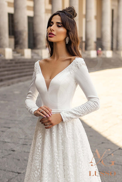 Abelie Open back A-line Long sleeve Wedding Dress 4