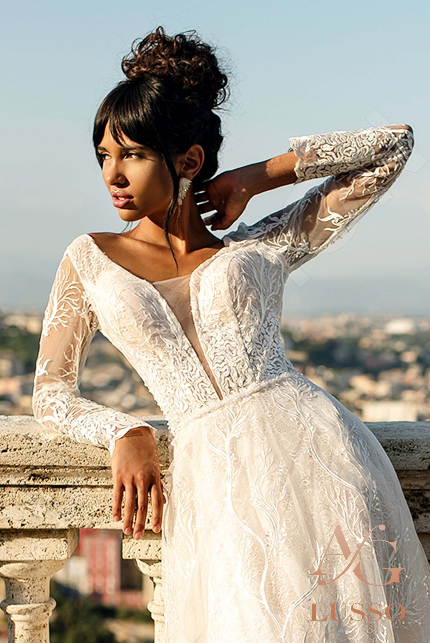 Dacio Open back A-line Long sleeve Wedding Dress 4