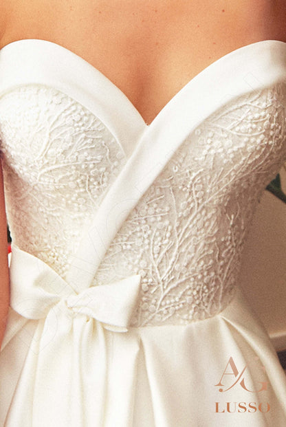 Unala Open back A-line Strapless Wedding Dress 7