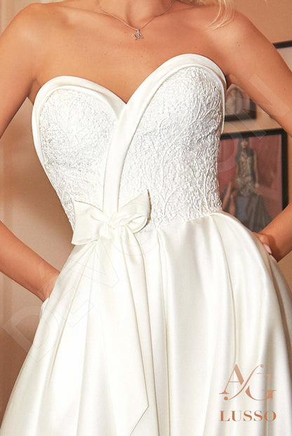 Unala Open back A-line Strapless Wedding Dress 5
