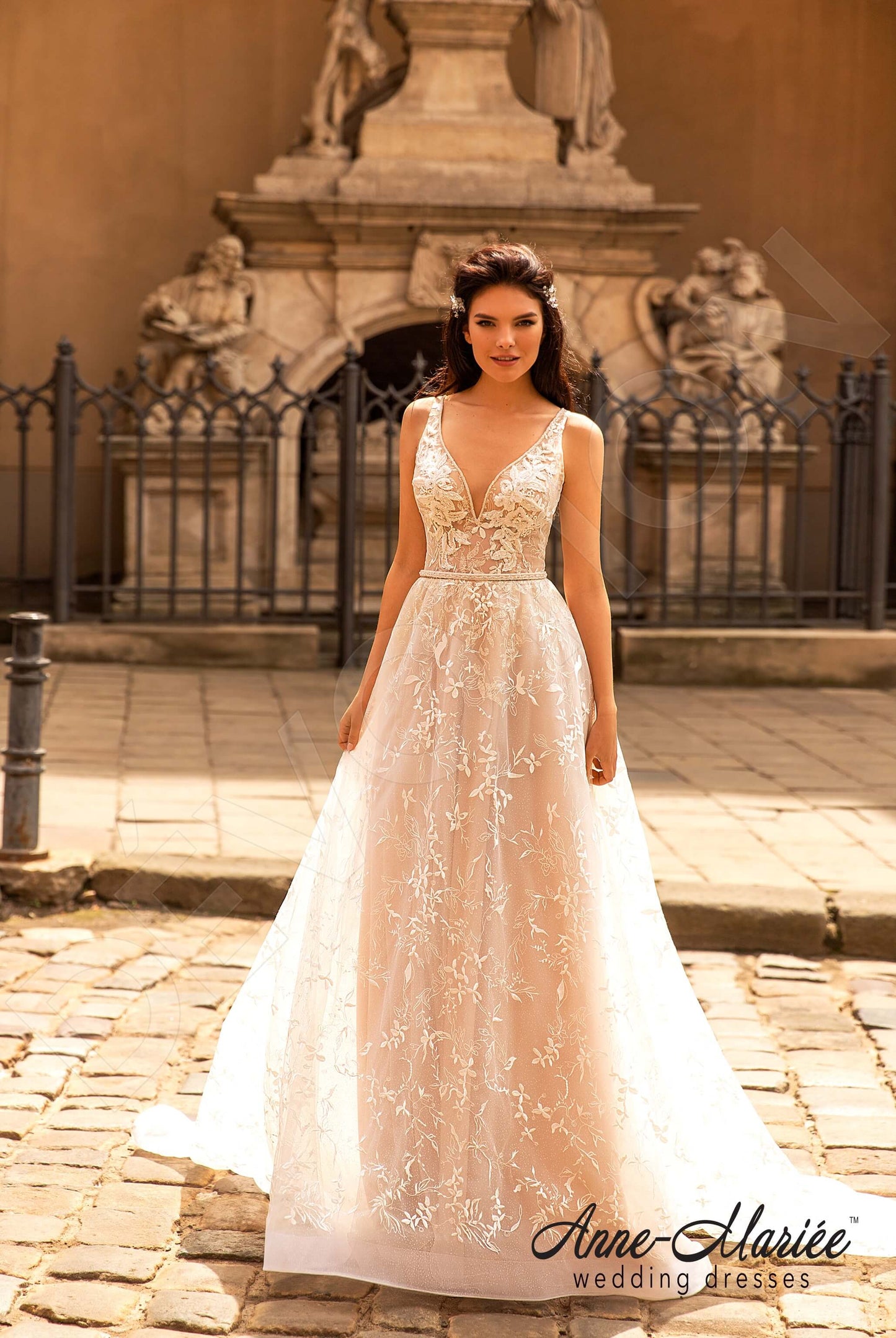 Mariotta Open back A-line Sleeveless Wedding Dress 5