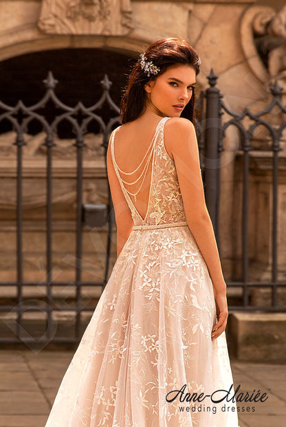 Mariotta Open back A-line Sleeveless Wedding Dress 3