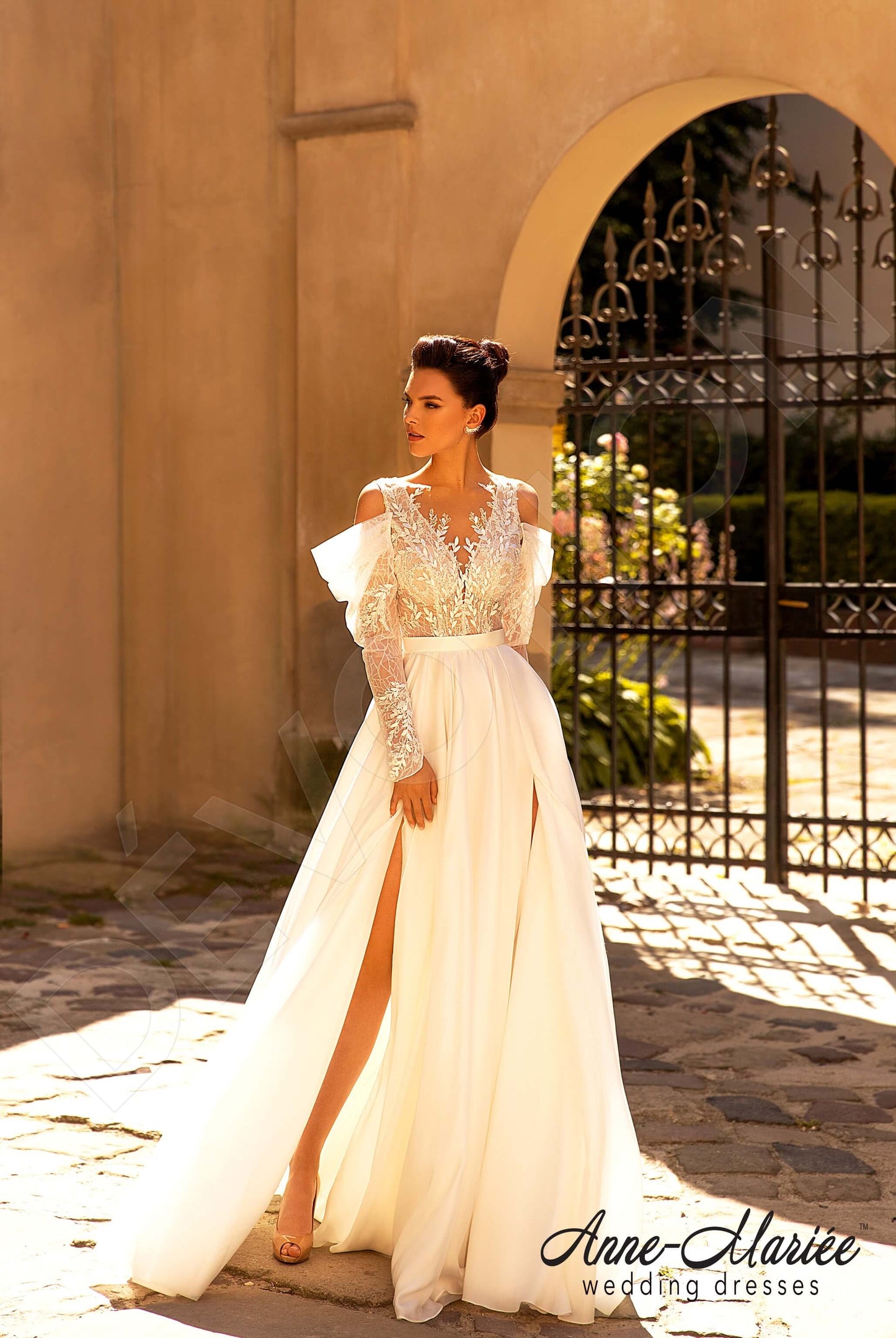 Uliana Open back A-line Detachable sleeves Wedding Dress 5