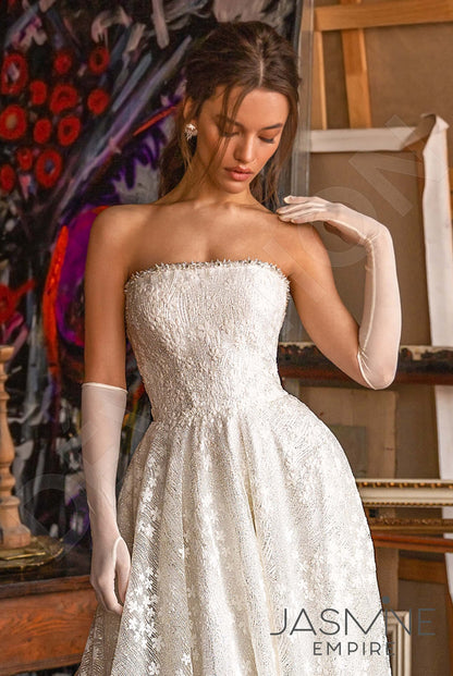 Elizabet Open back A-line Strapless Wedding Dress 4