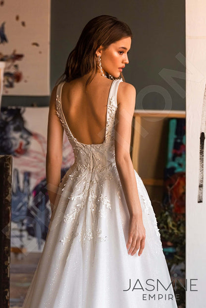 Lorella Open back A-line Sleeveless Wedding Dress 3