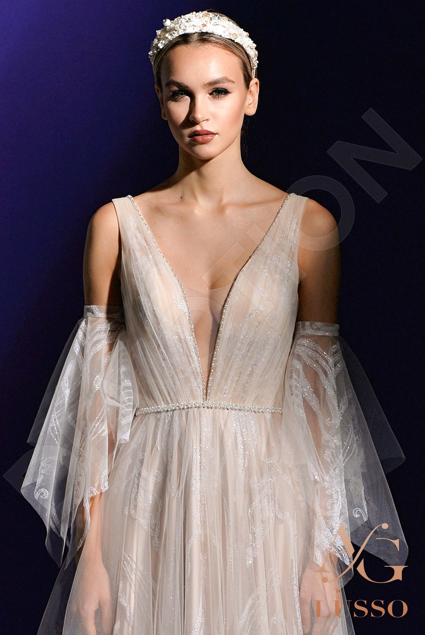 Kliv Open back A-line Detachable sleeves Wedding Dress 6