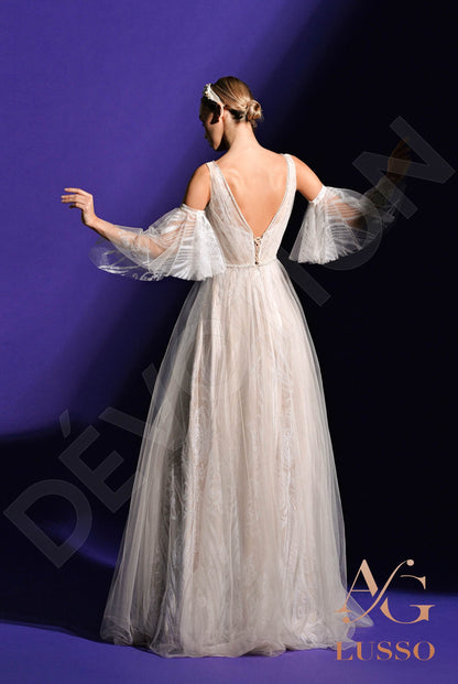 Kliv Open back A-line Detachable sleeves Wedding Dress Back