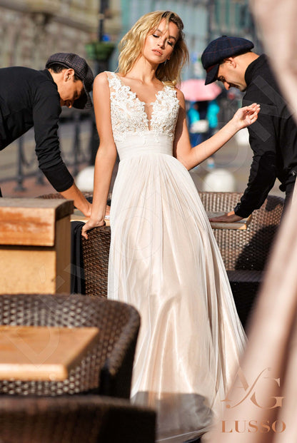 Tera Open back A-line Sleeveless Wedding Dress Front