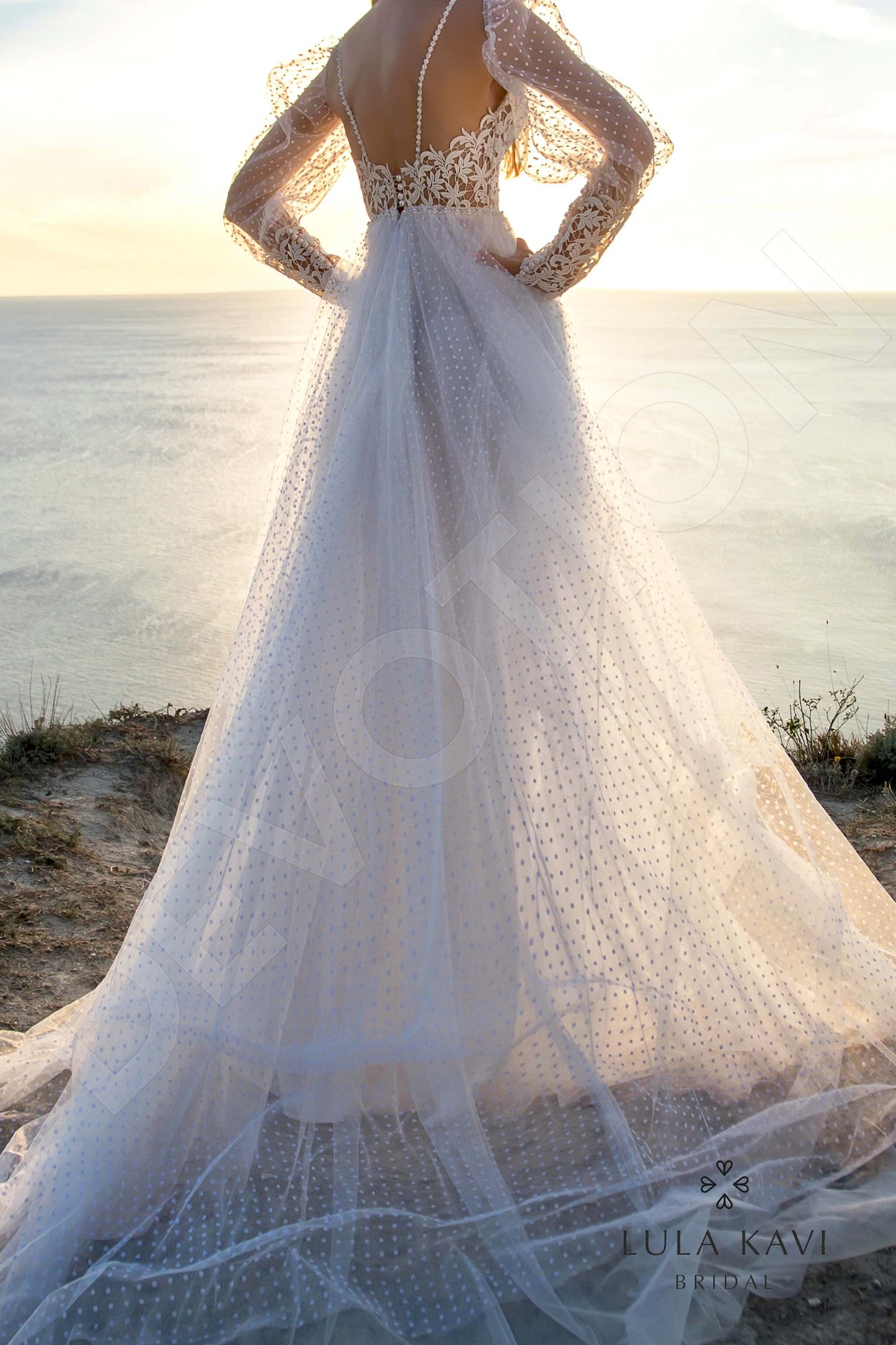 Tafari Open back A-line Detachable sleeves Wedding Dress 7