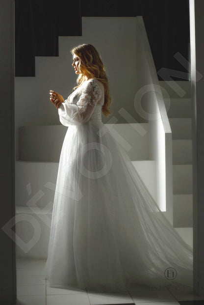 Harlin Open back A-line Long sleeve Wedding Dress 4