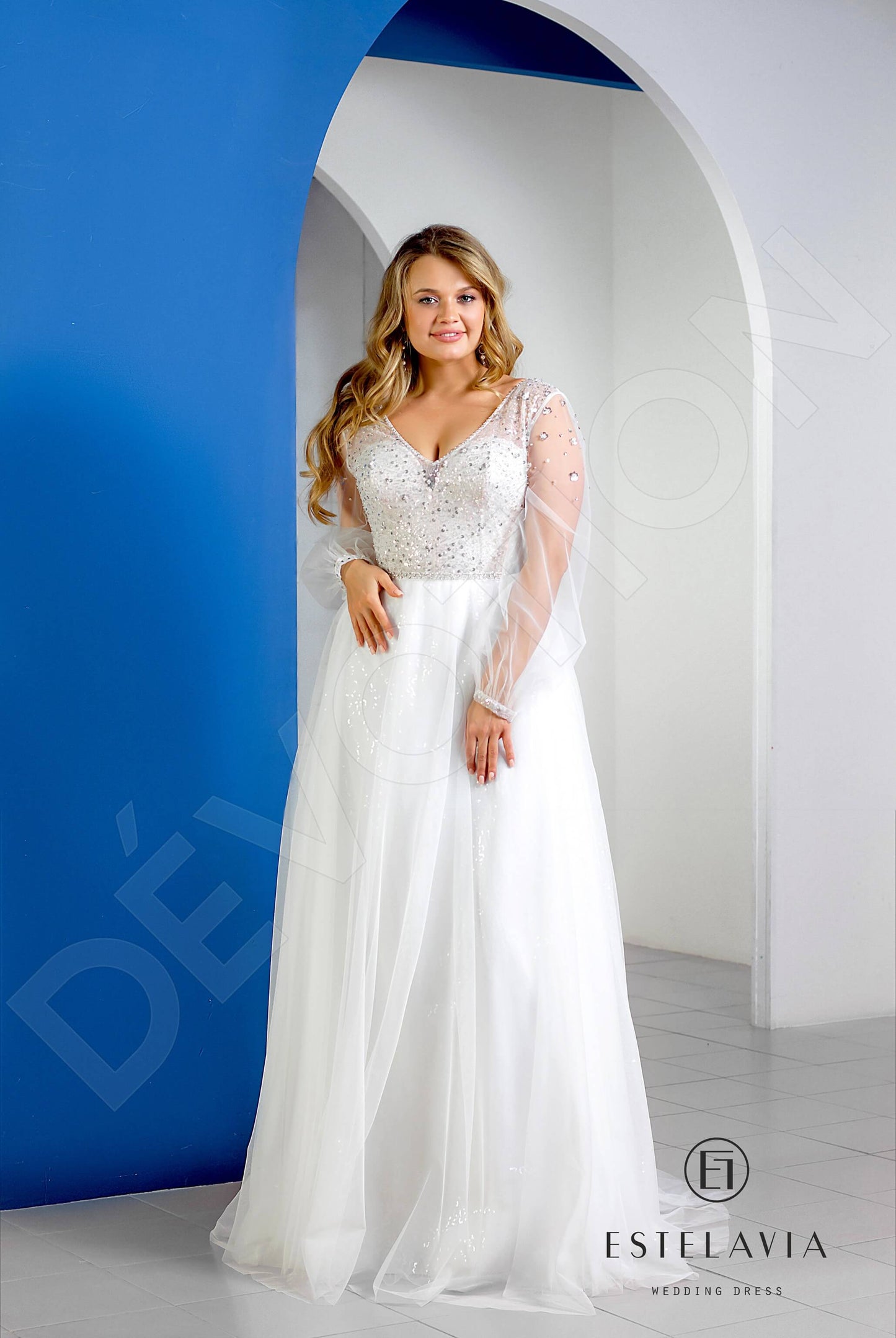 Rogneda Open back A-line Long sleeve Wedding Dress 6