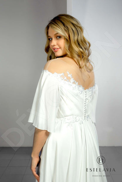 Yunna Open back A-line Half sleeve Wedding Dress 3